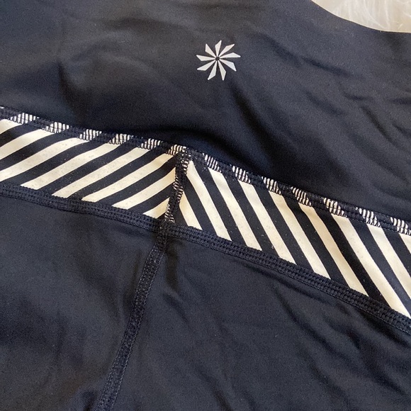 Athleta Black & White Sides Diagonal Striped Leggings Size Small - Picture 15 of 15